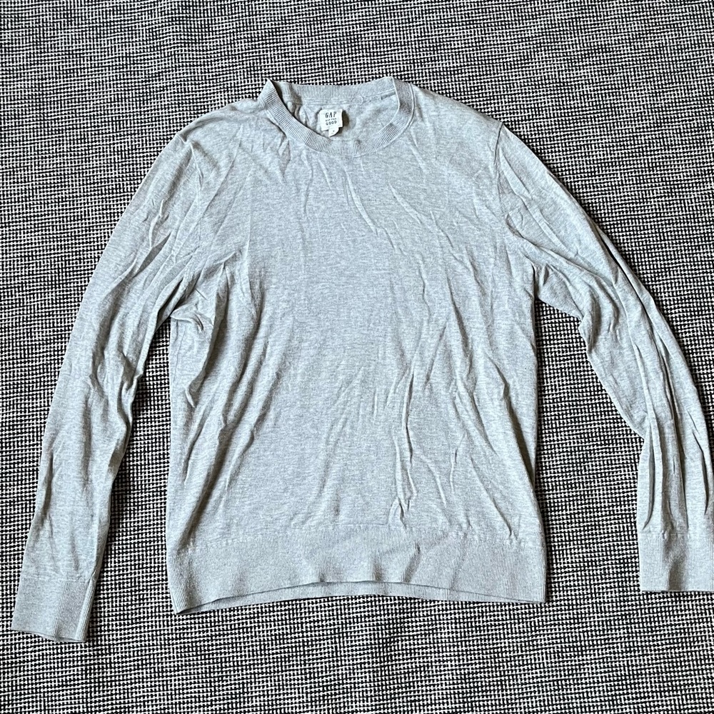Mens white Gap crewneck sweater